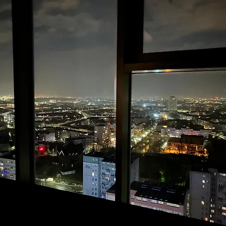 Black 21 Hanza Tower Stettino